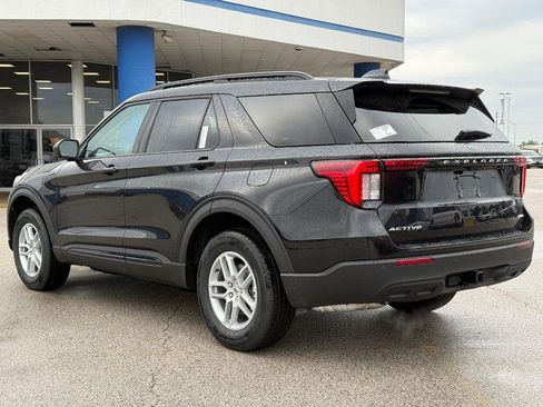 New 2026 Ford Explorer Active AWD/4WD image 3
