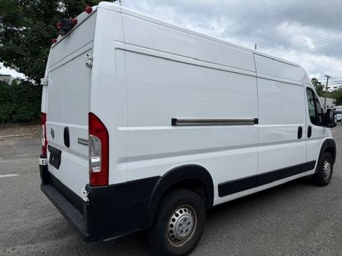 Used 2025 RAM ProMaster 2500 w/ Convenience Group FWD image 4