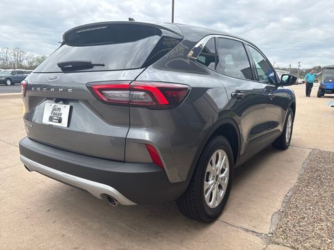 Used 2024 Ford Escape Active FWD image 8