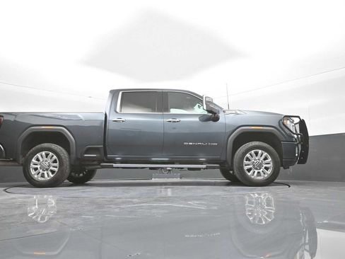 Used 2020 GMC Sierra 2500 Denali w/ Denali Ultimate Package AWD/4WD image 42