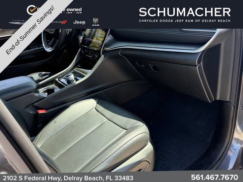 Certified 2024 Jeep Grand Cherokee Limited w/ Luxury Tech Group II RWD image 18
