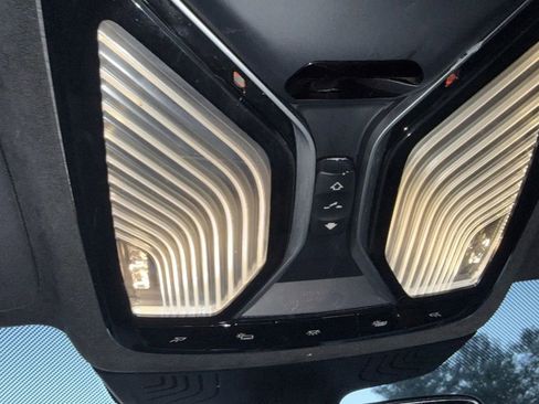 Used 2017 BMW 750i image 35