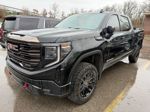 Used 2023 GMC Sierra 1500 AT4X image 5