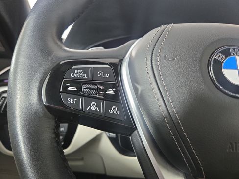 Used 2022 BMW 530i xDrive 530i xDrive w/ Executive Package image 15