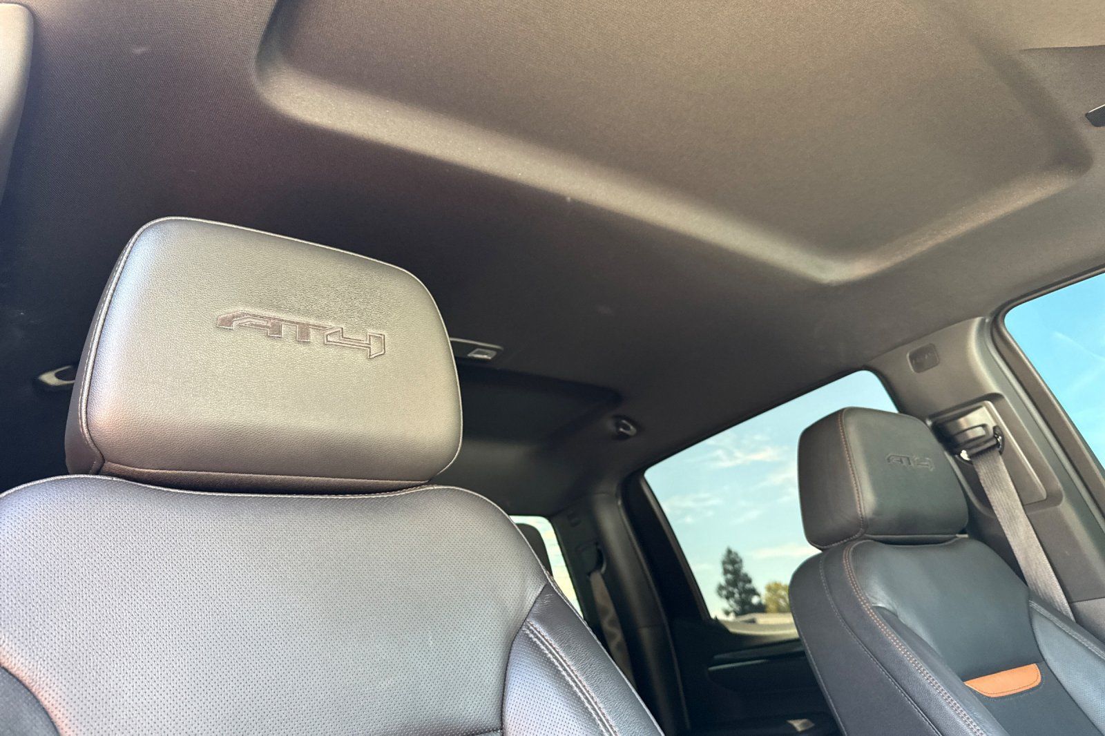 Used 2025 GMC Sierra 1500 AT4 AWD/4WD image 18