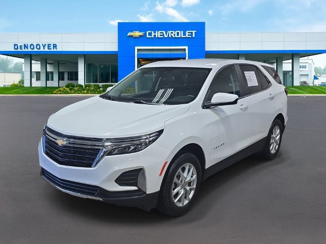 Used 2023 Chevrolet Equinox LT AWD/4WD image 1