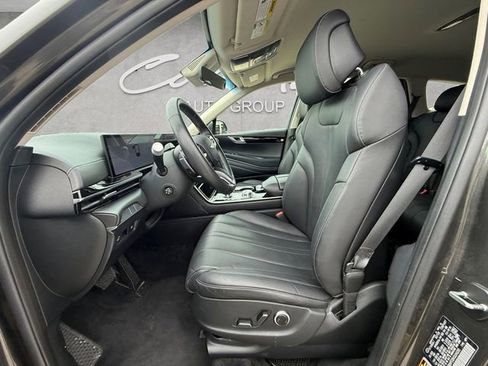 Used 2025 Genesis GV80 2.5T Standard AWD/4WD image 19