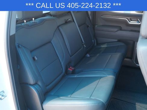 Used 2025 GMC Sierra 1500 SLT AWD/4WD image 33
