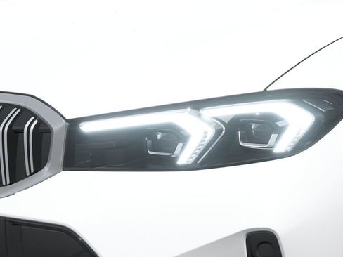 New 2026 BMW 330i Sedan w/ M Sport Package RWD image 6