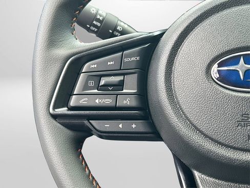 New 2025 Subaru Crosstrek 2.5i Limited w/ Crosstrek Mirror Package image 28