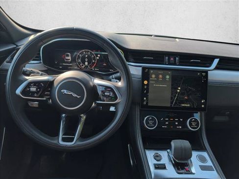 Used 2024 Jaguar F-PACE R-Dynamic S AWD/4WD image 20