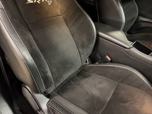 Used 2019 Dodge Challenger SRT Hellcat image 5