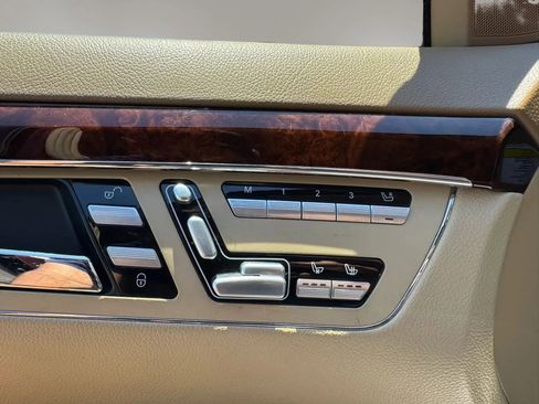 Used 2013 Mercedes-Benz S 550 4MATIC image 21