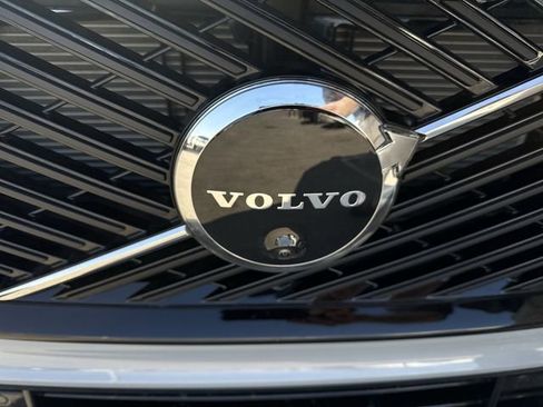 New 2026 Volvo XC60 T8 Plus w/ Protection Package Premier AWD/4WD image 31
