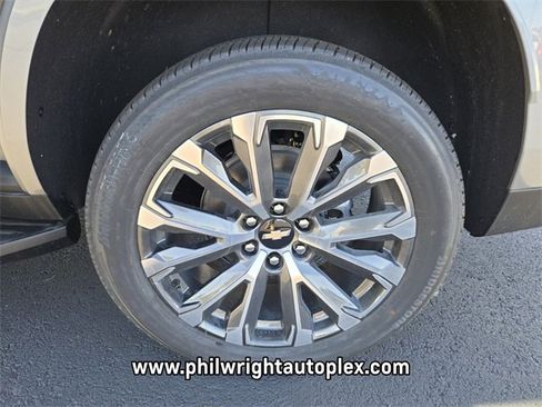 New 2025 Chevrolet Tahoe High Country image 12