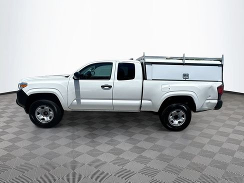 Used 2022 Toyota Tacoma SR RWD image 9