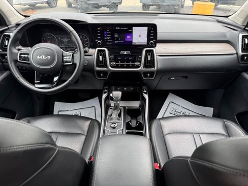Used 2022 Kia Sorento S AWD/4WD image 10