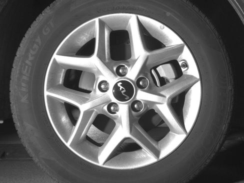 Used 2025 Kia Soul LX w/ LX Technology Package FWD image 13