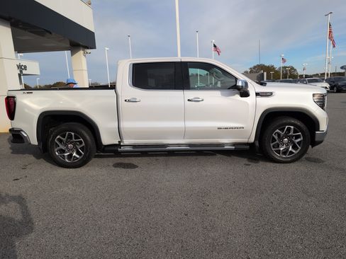 Used 2023 GMC Sierra 1500 SLT w/ SLT Premium Plus Package image 11