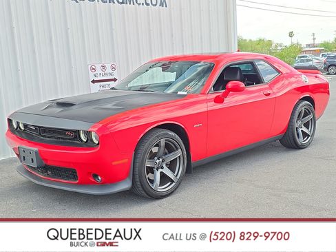 Used 2016 Dodge Challenger R/T Plus RWD image 3