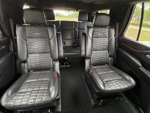 Used 2021 Cadillac Escalade Premium Luxury Platinum AWD/4WD image 14