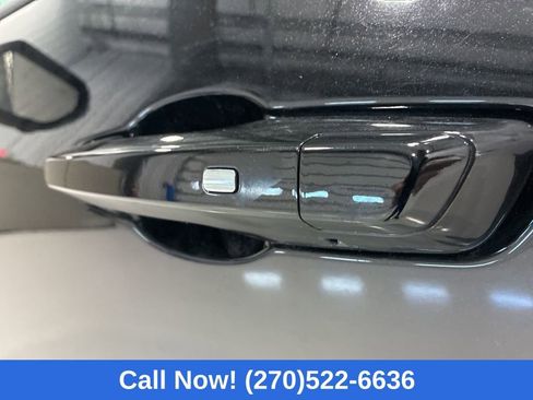 Used 2025 GMC Acadia Elevation image 12