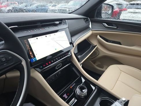New 2026 Jeep Grand Cherokee Limited image 25