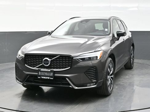 Used 2024 Volvo XC60 B5 Plus AWD/4WD image 2