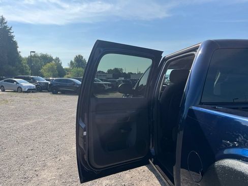 Used 2011 GMC Sierra 1500 SLE w/ Power Tech Package AWD/4WD image 28