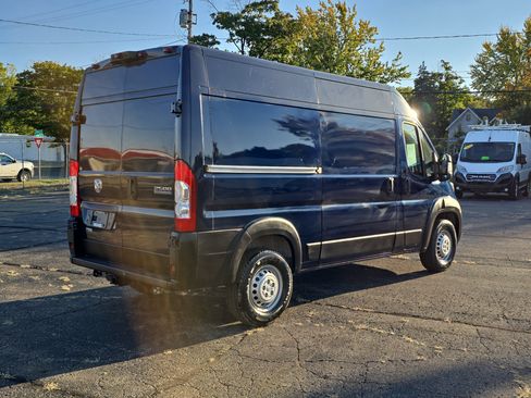 Used 2025 RAM ProMaster 2500 w/ Upfitter's Prep Package FWD image 4