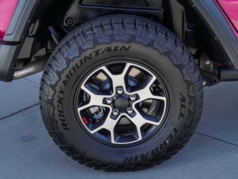 Used 2021 Jeep Wrangler Unlimited Rubicon w/ Steel Bumper Group AWD/4WD image 11
