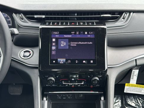 New 2026 Jeep Grand Cherokee Laredo X AWD/4WD image 17