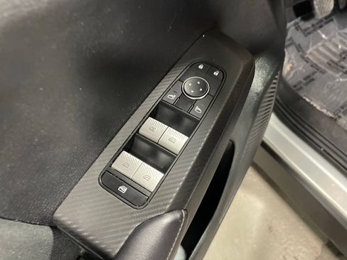 Used 2024 Mitsubishi Outlander ES FWD image 18
