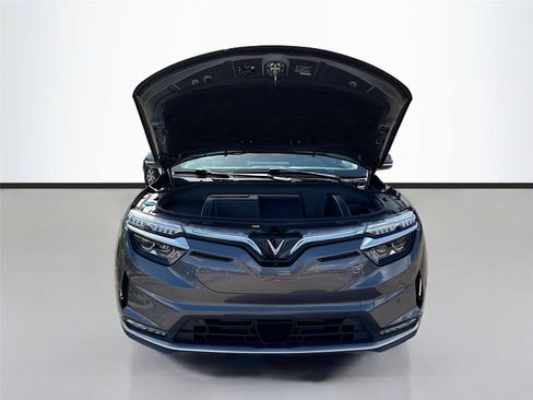 New 2025 VinFast VF 8 Eco AWD/4WD image 32