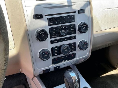 Used 2010 Mercury Mariner Premier FWD image 31
