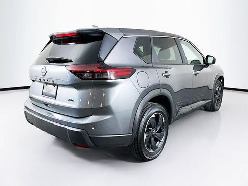Used 2025 Nissan Rogue SV AWD/4WD image 9