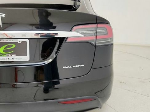Used 2021 Tesla Model X Long Range AWD/4WD image 28