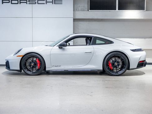 Certified 2026 Porsche 911 Carrera 4 GTS AWD/4WD image 2