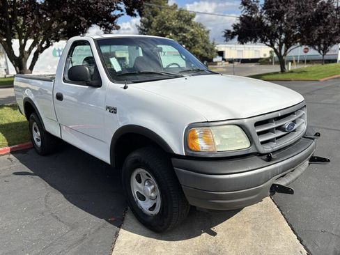 Used 2002 Ford F150 XL AWD/4WD image 3