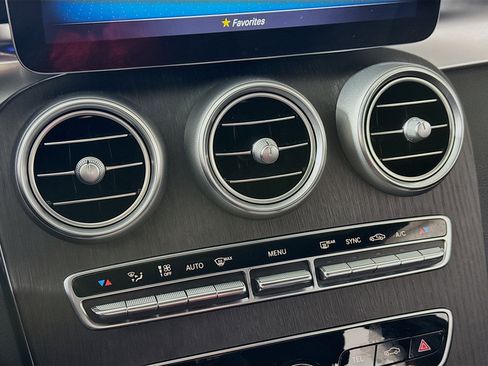 Used 2021 Mercedes-Benz C 300 4MATIC Sedan image 19