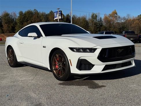 Used 2024 Ford Mustang GT Premium image 1