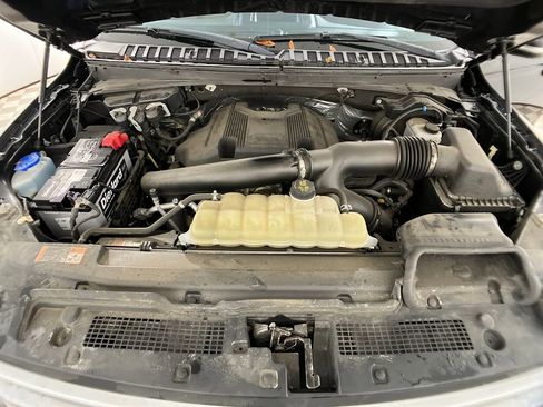 Certified 2020 Ford Expedition XLT w/ Equipment Group 202A image 32