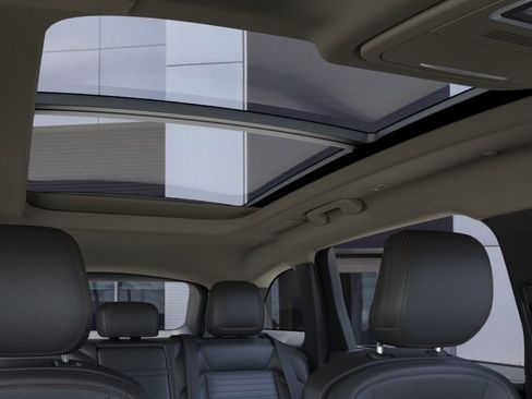New 2026 Lincoln Nautilus Reserve AWD/4WD image 46