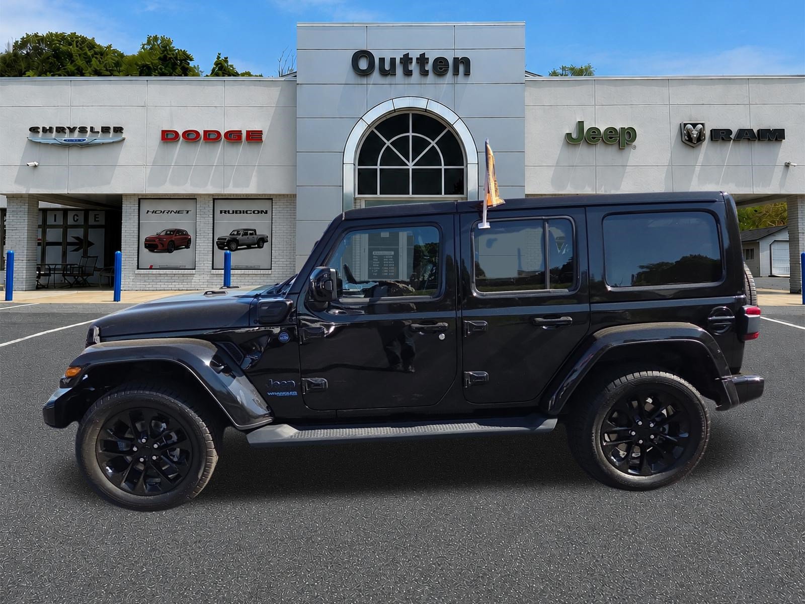 Certified 2021 Jeep Wrangler Unlimited Sahara AWD/4WD image 7