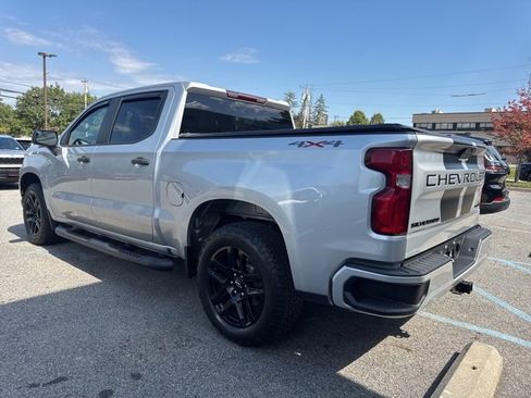 Used 2021 Chevrolet Silverado 1500 Custom w/ Rally Edition image 4