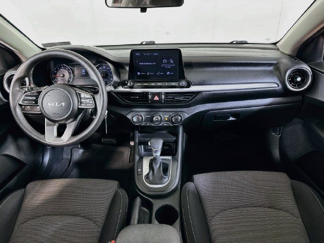 Used 2023 Kia Forte LXS w/ LXS Technology Package FWD image 13