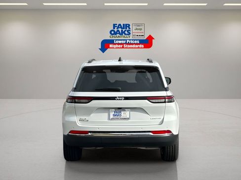 New 2025 Jeep Grand Cherokee Limited image 9