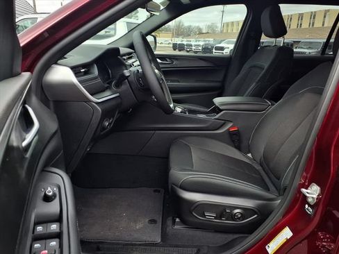 New 2026 Jeep Grand Cherokee Laredo AWD/4WD image 12