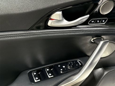Used 2019 Kia Stinger Premium image 22