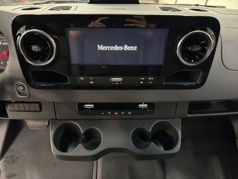 New 2025 Mercedes-Benz Sprinter 3500 image 15